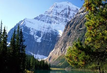 激情抢球，实力碰撞的豪门之争